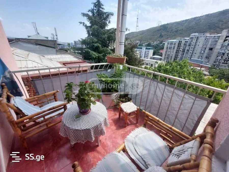 7 room Private House For Sale. Vake