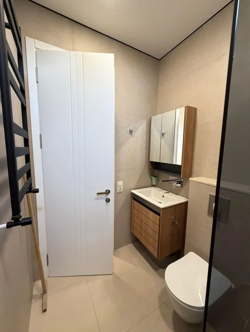 May St, 26: 3-комнатная, 150.0 м²