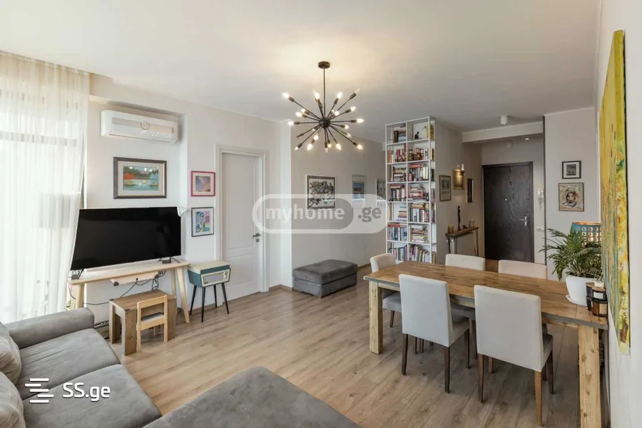 3 room Flat For Rent. Vake