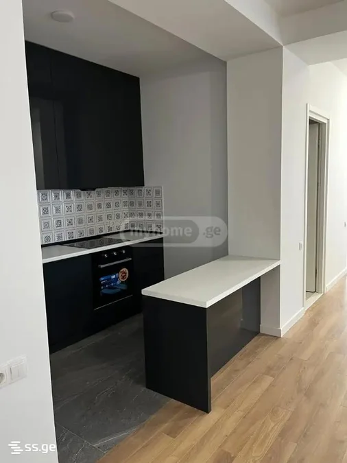 4 room Flat For Rent. Vake