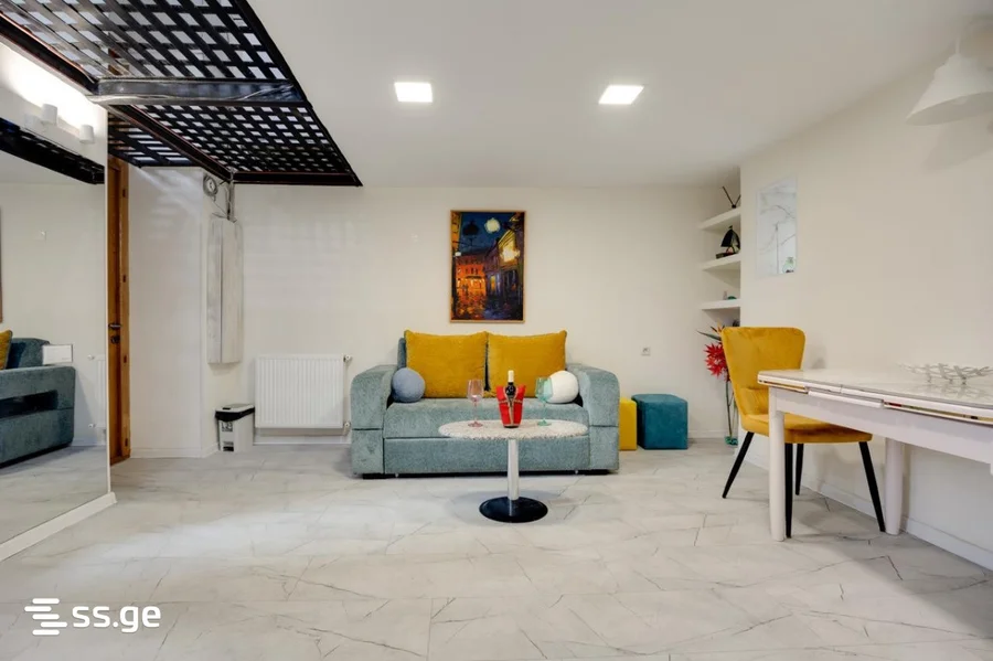 2 room Flat Daily rent. Sololaki
