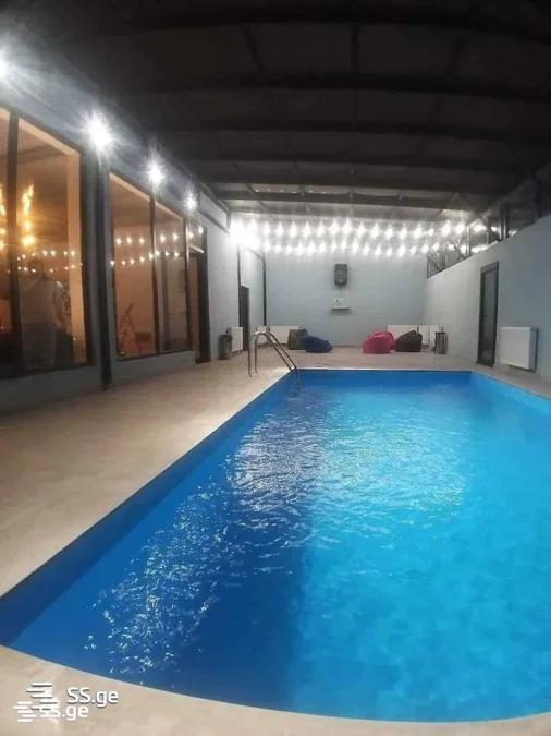 7-комнатный летний коттедж посуточно. Дигоми