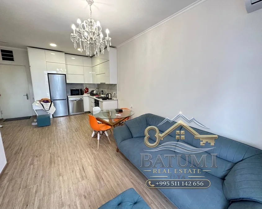 1+1 у парка 6 Мая, $600