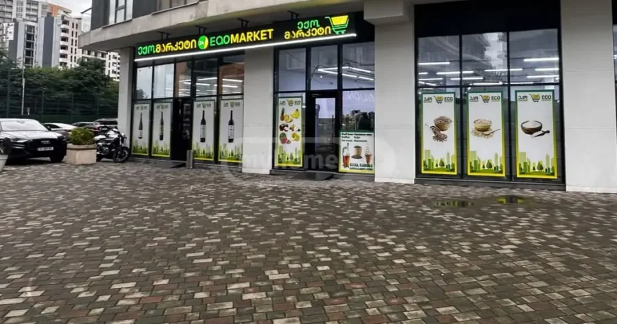 Универсальное коммерческое помещение в районе аэропорта