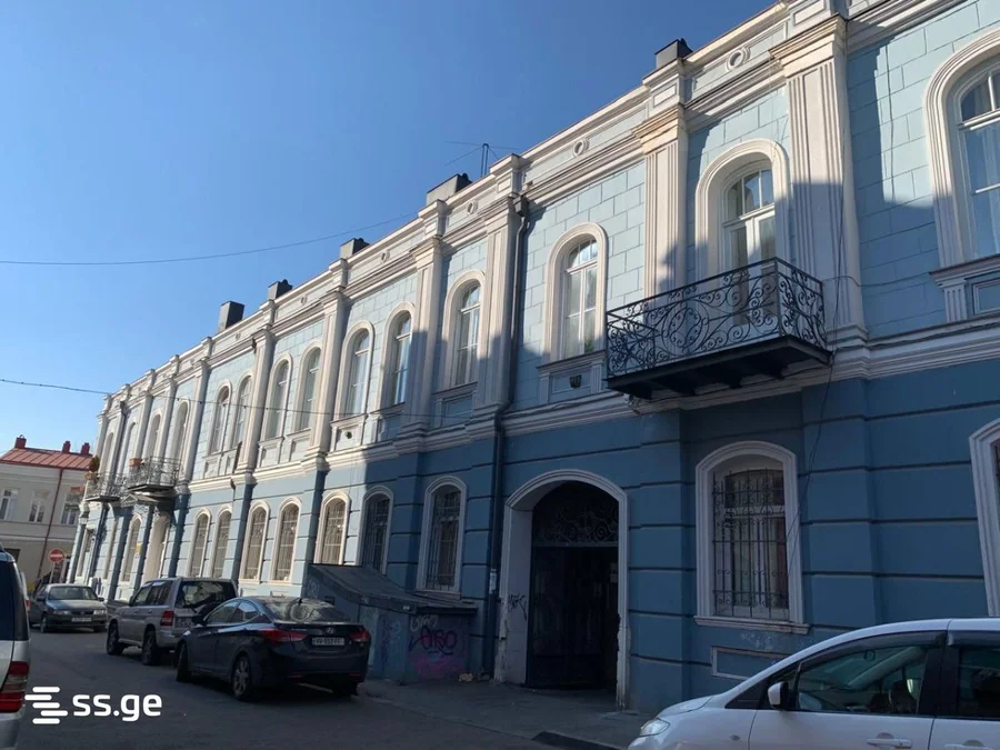 Коммерческое помещение Продаётся. Чугурети