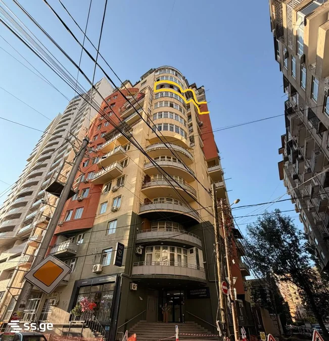 4-комнатная квартира Продаётся. Сабуртало