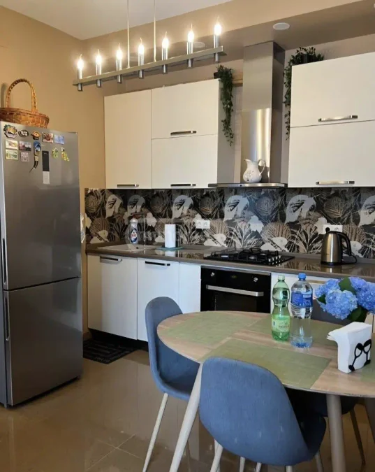 1+1 на Z. Gorgiladze Street 94 რუსთაველის უბანი