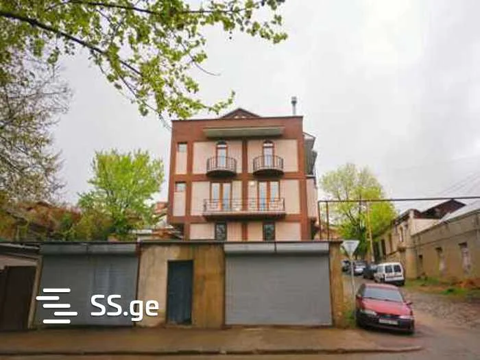 Комната в частном доме. Надзаладеви