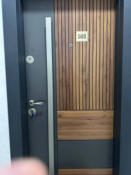 Долгосрочная аренда 3-комнатной квартиры в Rustaveli District