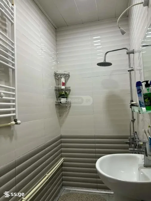 3 комн. квартира, ул. Либани, $500