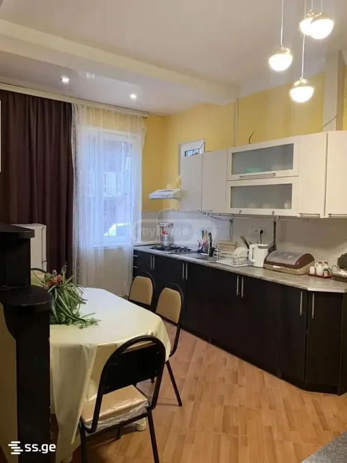 3 room Flat For Rent. Vera