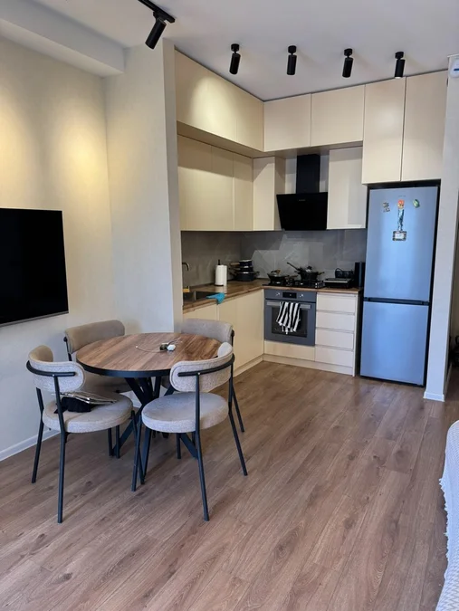 M² в Мирцхулава: Студия, 85,0 м²