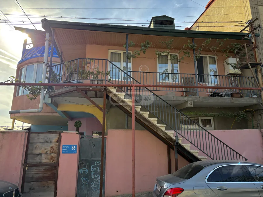 Частный дом с 10+ комнатами в Наждалеви