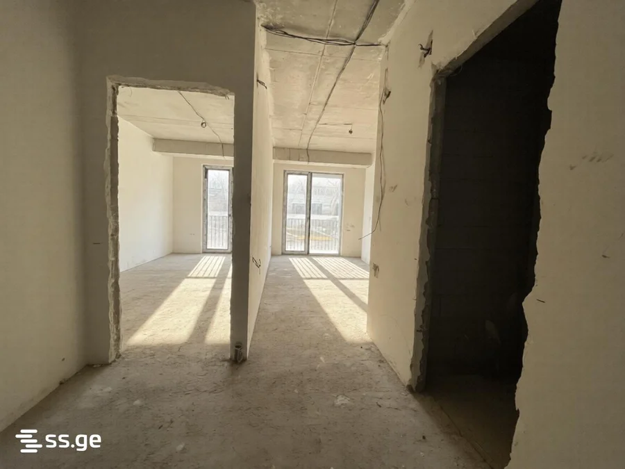 2 room Flat For Sale. Ortachala