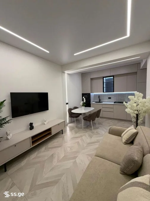 3 room Flat For Sale. Isani