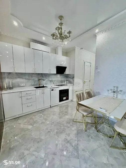 2+1 рядом с Аллеей Героев, $800