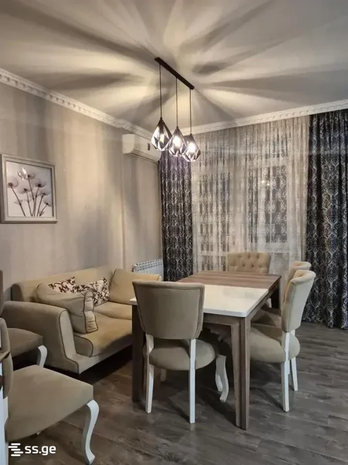 1+1 на შ. რუსთაველის გამზ. 0 Rustaveli District
