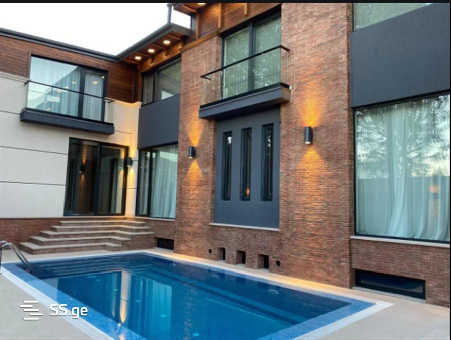 8 room Private House for rent. Digomi 1 - 9