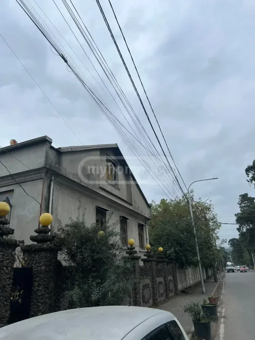 Дом с 10+ комнатами в районе Кахабри