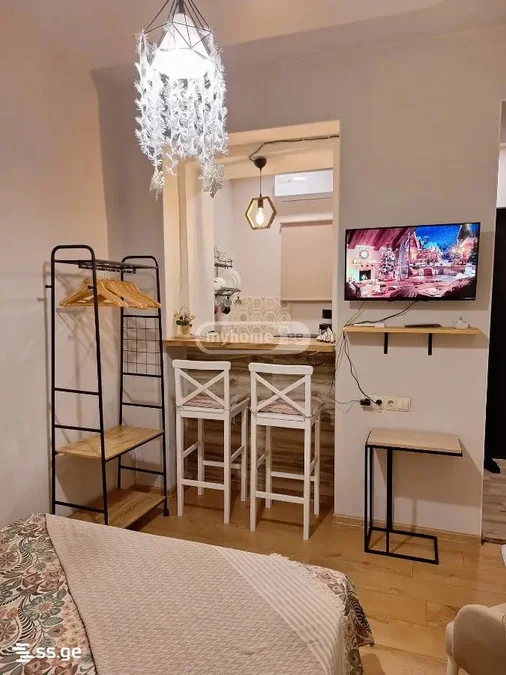 1 room Flat For Rent. Sololaki