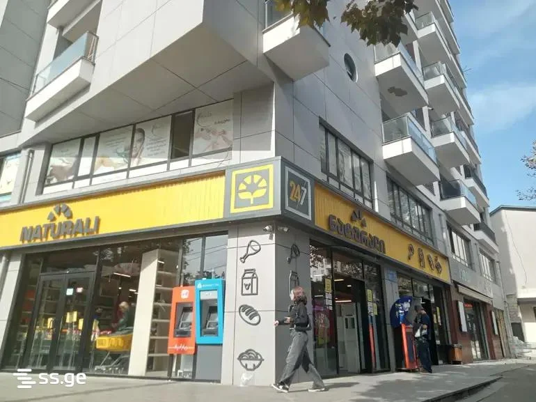 Коммерческое помещение 56 кв.м на ул. Дадиани, $755