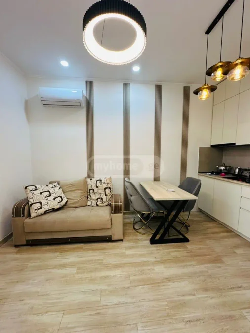 1+1 на Parnavaz Mepe Street 170 ძველი ბათუმის უბანი