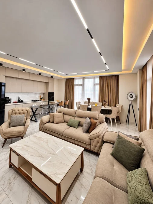 4-комнатная квартира 120 м², Аллея Героев, $2000