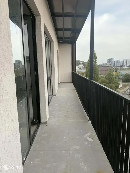 4 room Flat For Sale. Lisi lake