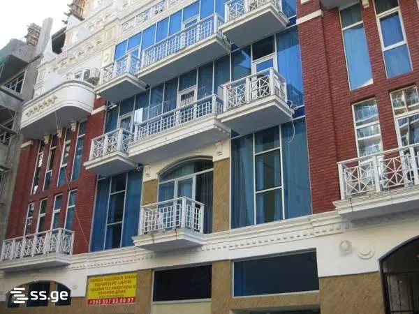 3-комнатная квартира в районе Руставели