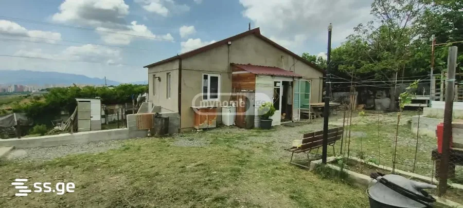 3-комнатный частный дом. Село Глдани
