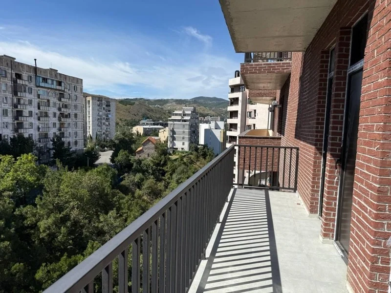 Амберки Табидзе ул.: Студия, 70.0 м²