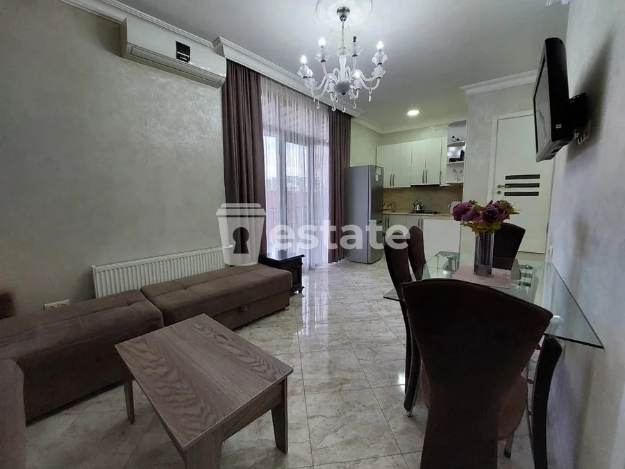 Просторная 2+1 в Старом Батуми, Руставели 11, $1000