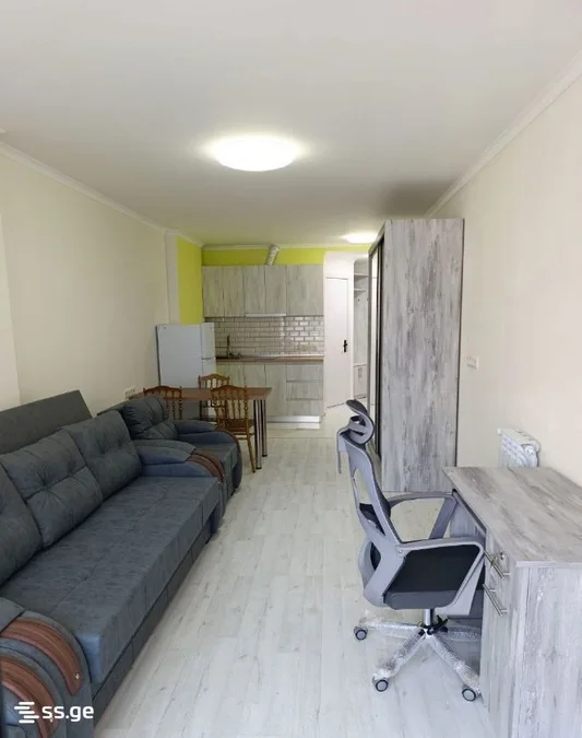 1+1 на R. Nizharadze st. 18 Airport District