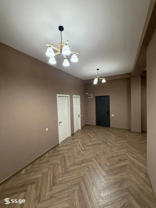 2 room Flat For Sale. Lisi lake