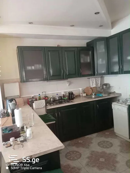 5 room Flat For Sale. Vake
