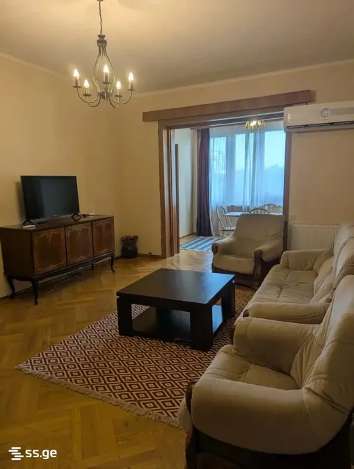 3-комнатная квартира в Тбилиси