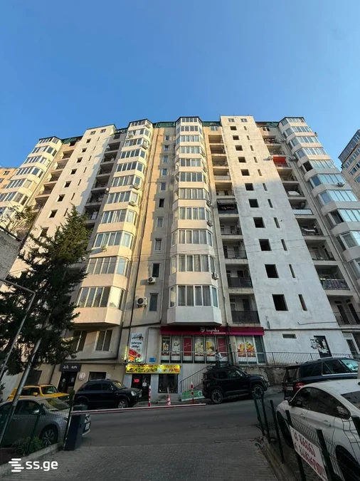 5-комнатная квартира в Тбилиси