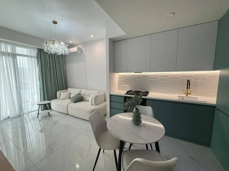 Арчи Исани: 2-комнатная, 55.0 м²
