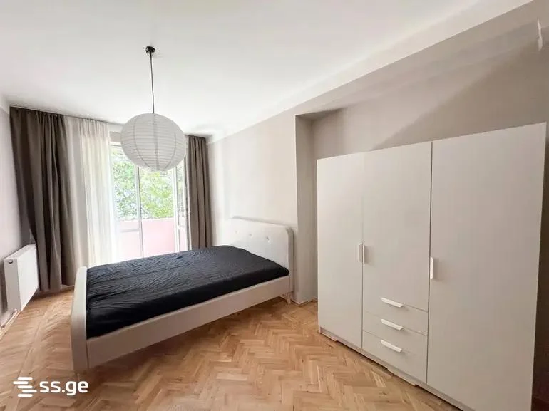 3 room Flat For Rent. Vake