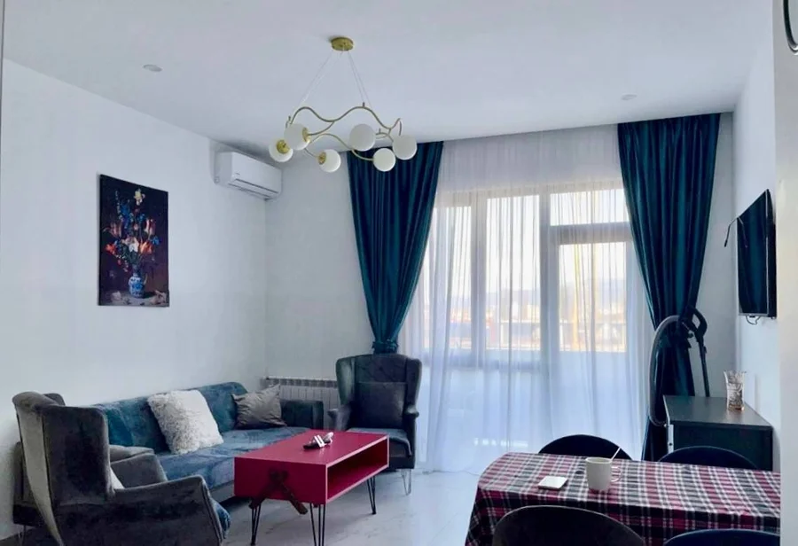 3-комнатная квартира, ул. Багратиони 129, $700