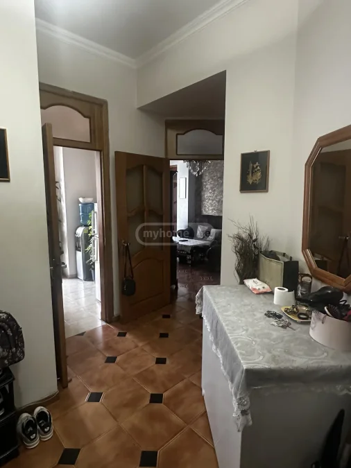 3-комнатная квартира в районе Старого Батуми