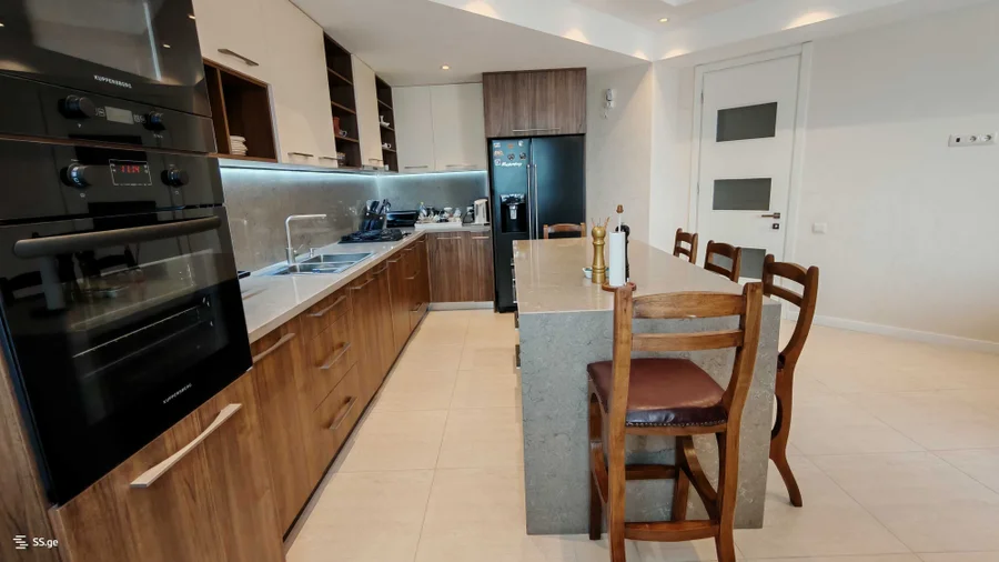 5 room Flat For Sale. Vake