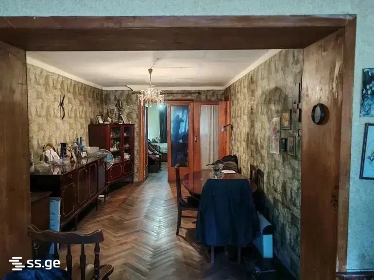 2 комнатная квартира Продаётся. Сабуртало
