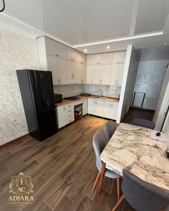 2+1 квартира с двумя спальнями, 75 м², $600