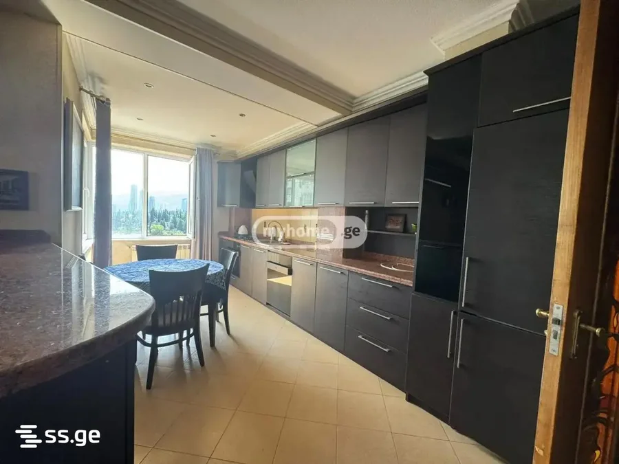 5 room Flat For Sale. Saburtalo