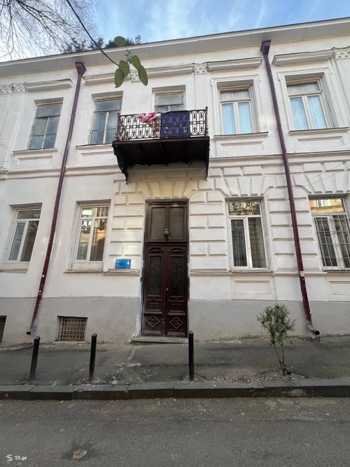 3-комнатная квартира в Тбилиси