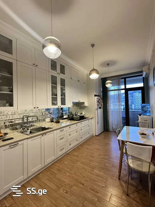 5 room Flat For Rent. Ortachala