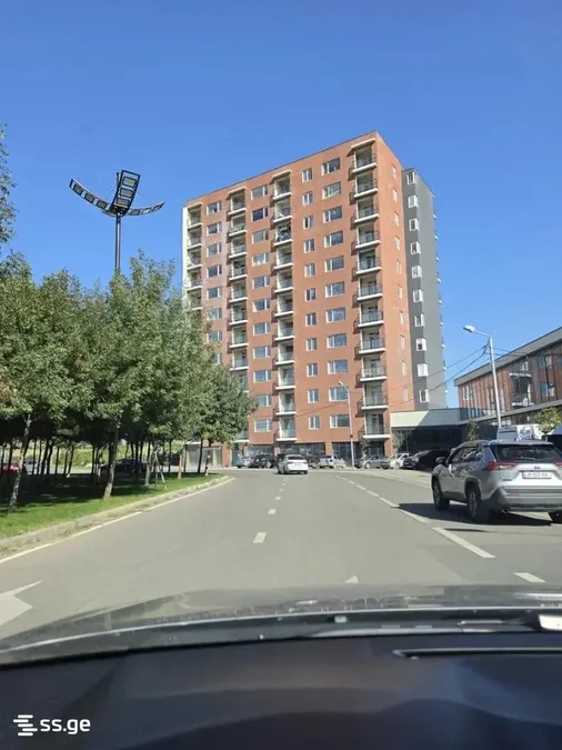 Коммерческое помещение на ვიქტორ კუპრაძის ქუჩა 1 Varketili