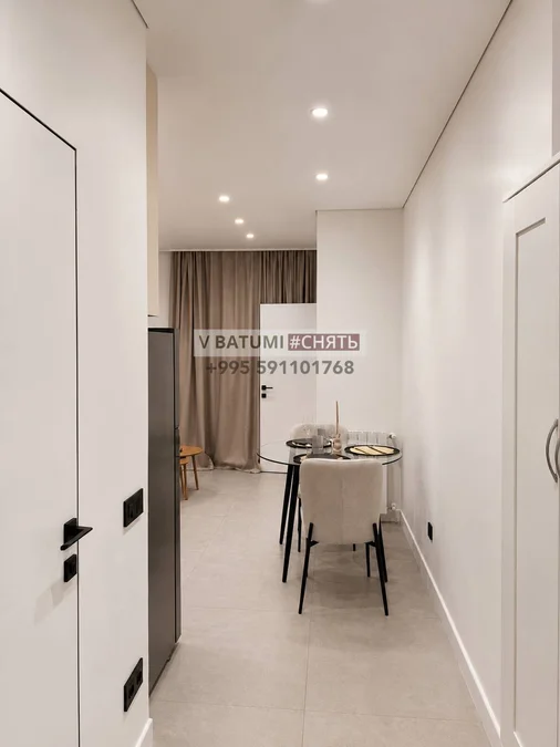 2-комнатная квартира, 45 м², парк 6 мая, $700