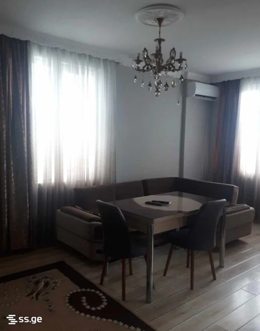 1+1 на улица Давида Агмашенебели 56 Agmashenebeli District